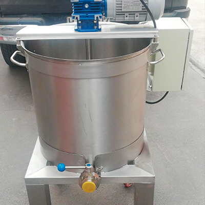 estanque-con-motor-de-100-litros